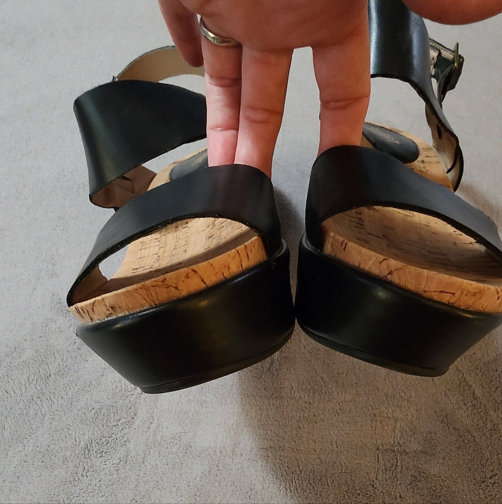 Report Platform Wedge Sandal - Picture 4 of 9